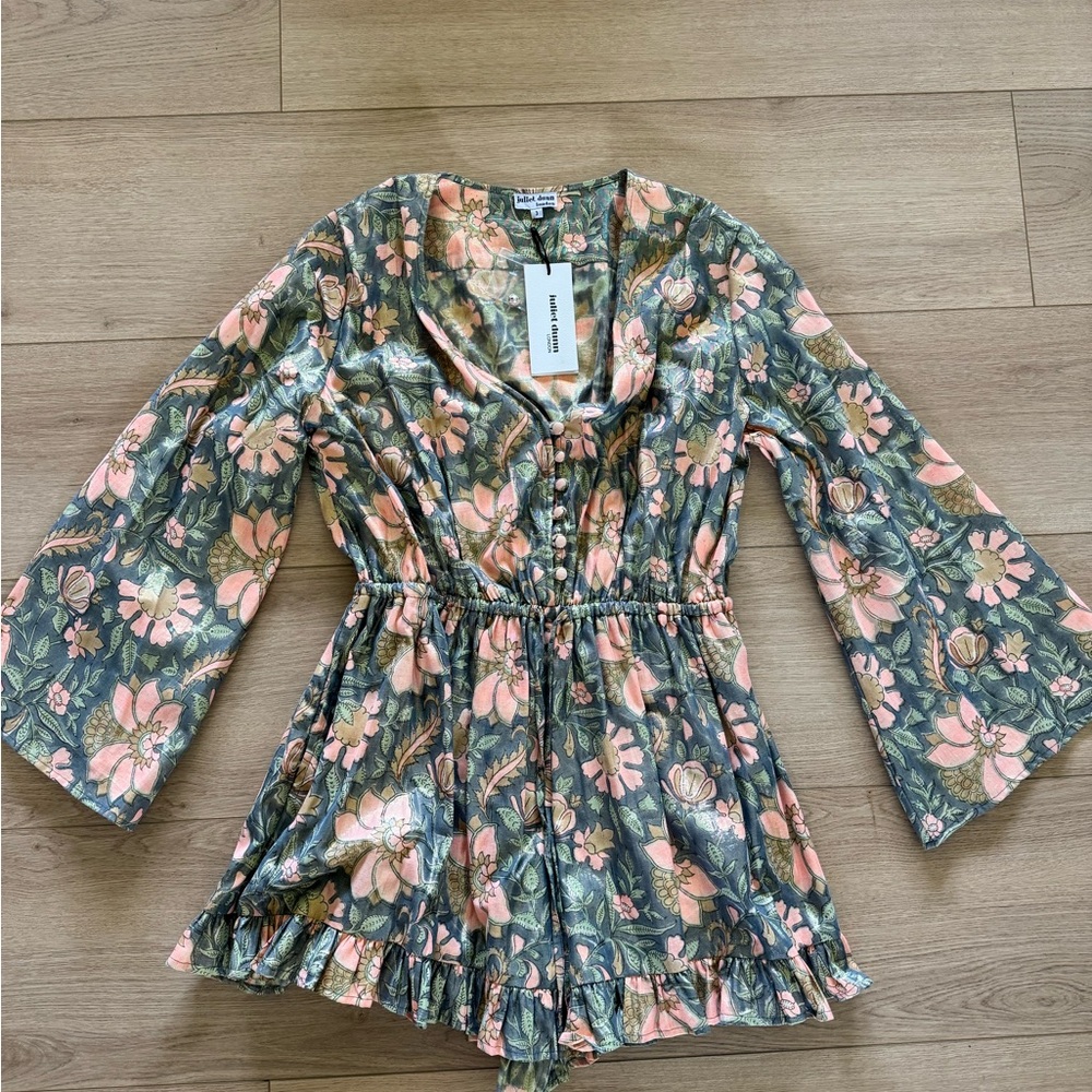 Juliet Dunn Lame Flare Sleeved Playsuit